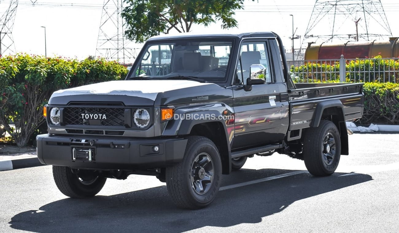 Toyota Land Cruiser Pick Up LX 4.0L V6 Petrol Single Cabin Auto transmission