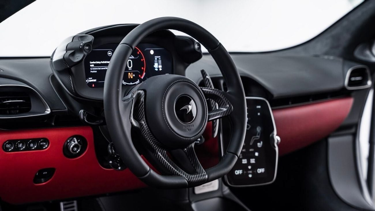 McLaren Artura 2024 - GCC - Under Warranty