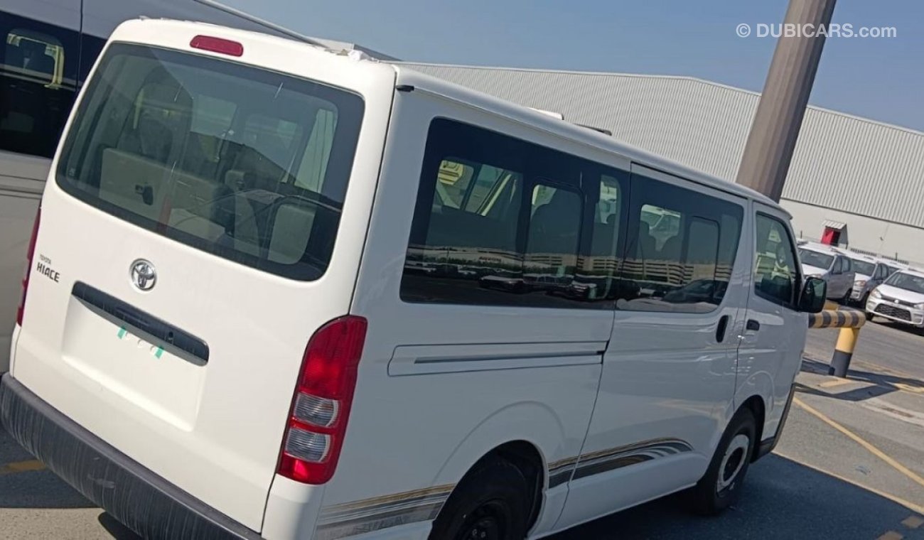 تويوتا هاياس TOYOTA HIACE 2.5L DLX 15-STR S/R MID M/T DSL