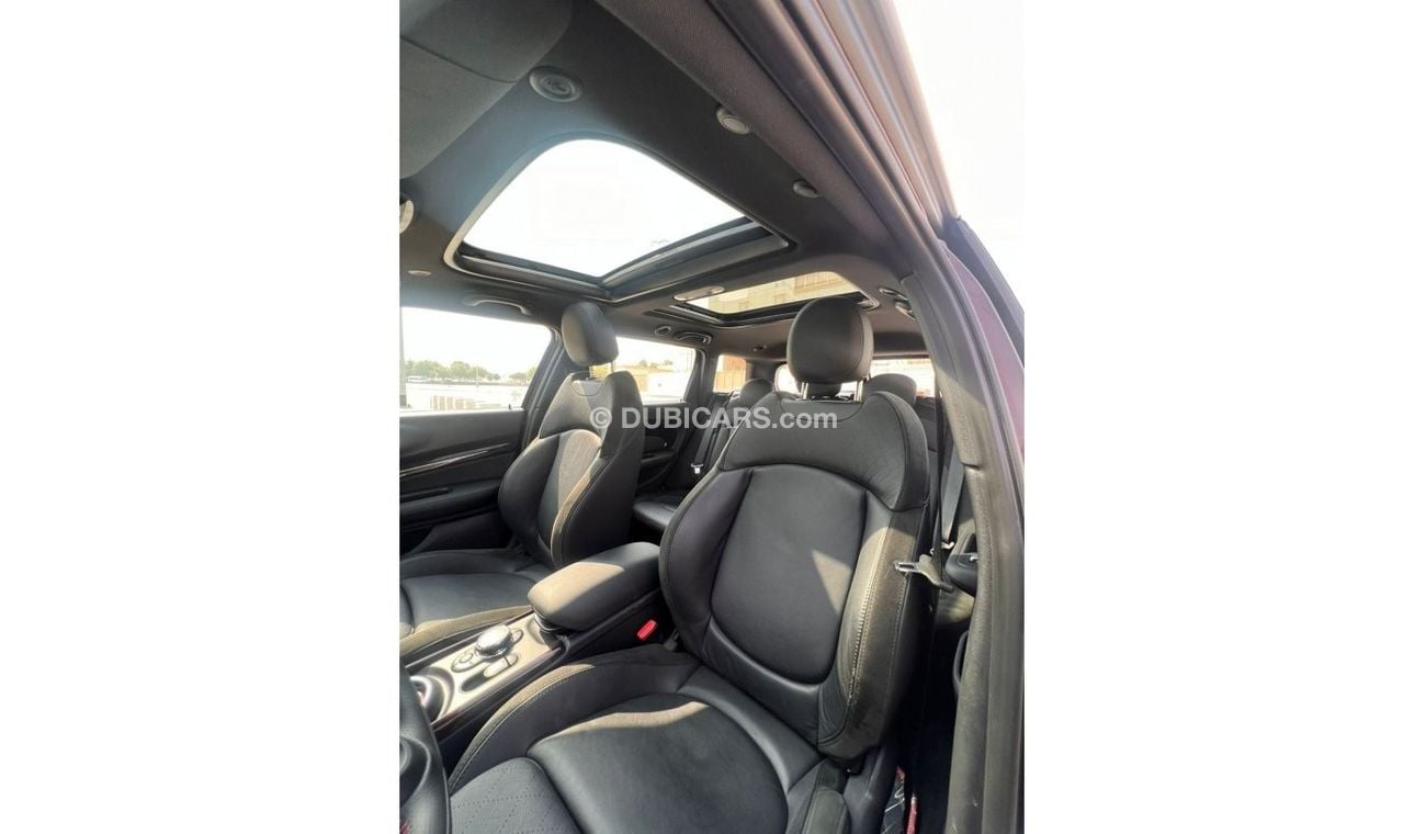 Mini Cooper Clubman Mini Cooper Clubman-S Head-Up Display  Full Option Panoramic  GCC 2018  Under warranty