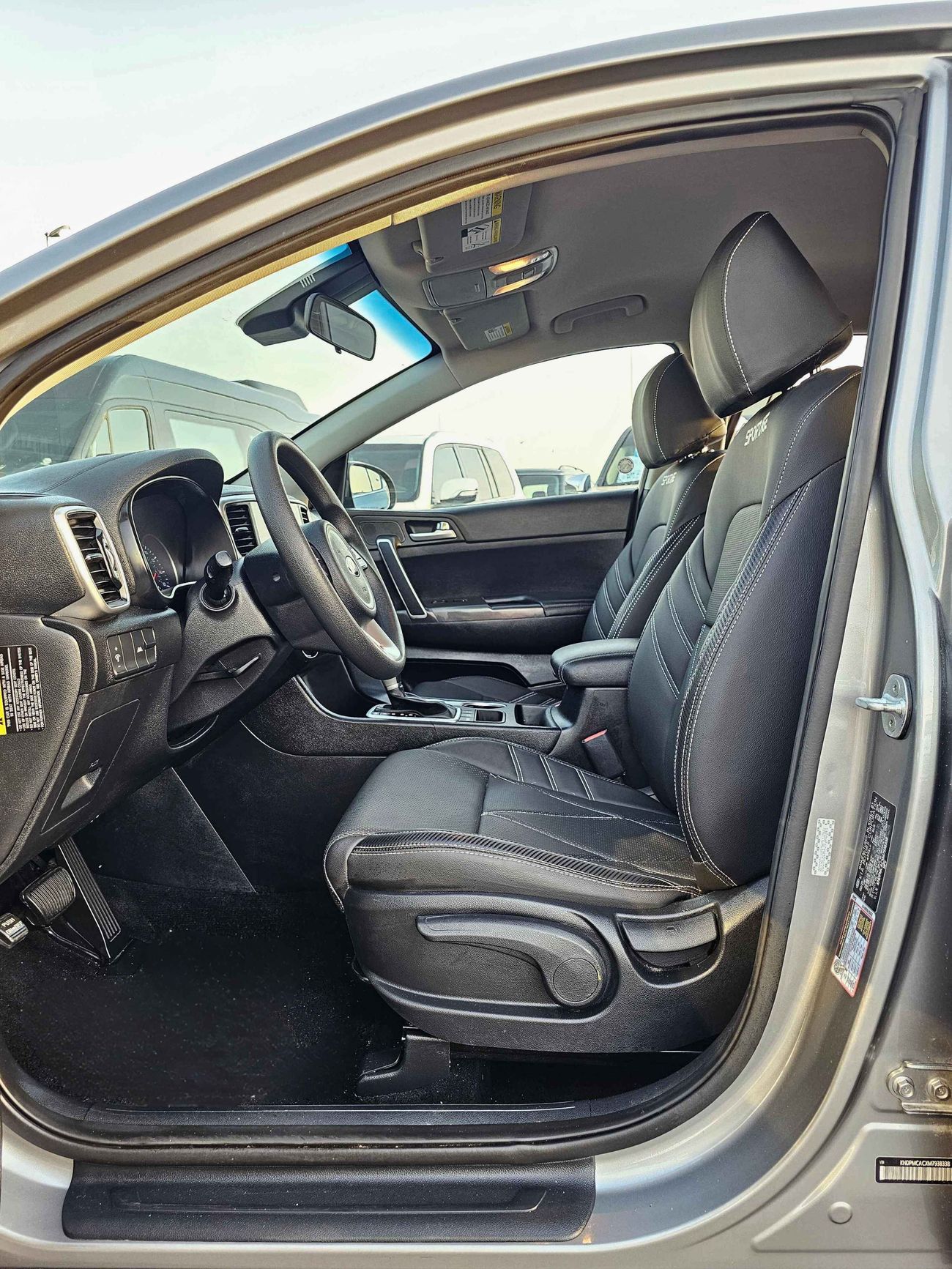 كيا سبورتيج LX AWD/ LEATHER/ DVD CAMERA/ ORG AIRBAG/ LOW MILEAGE/ 682 Monthly/ LOT# 38338