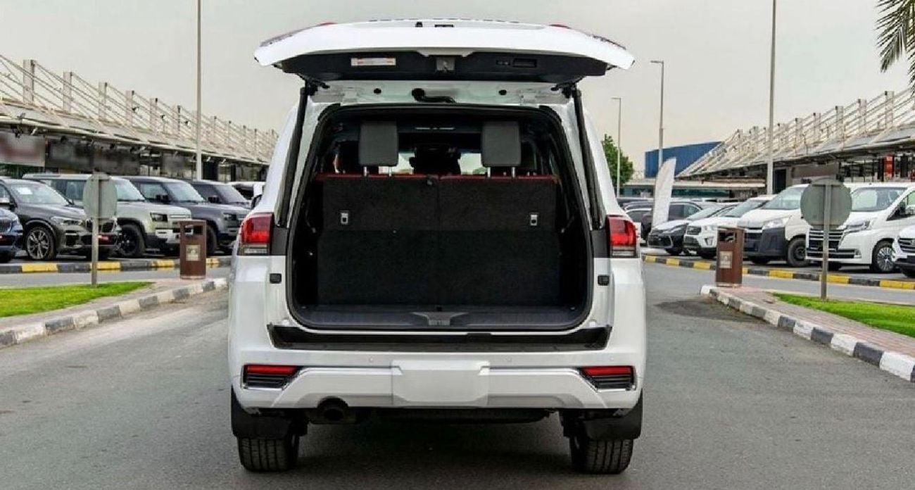 Toyota Land Cruiser Toyota landcruise 2026 VXR3.5L Twin turbo v6 petrol Engine Colour White push start Transmission Auto