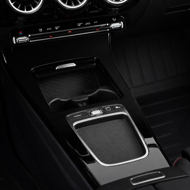 Mercedes-Benz A-Class AMG LINE, миниатюра 20