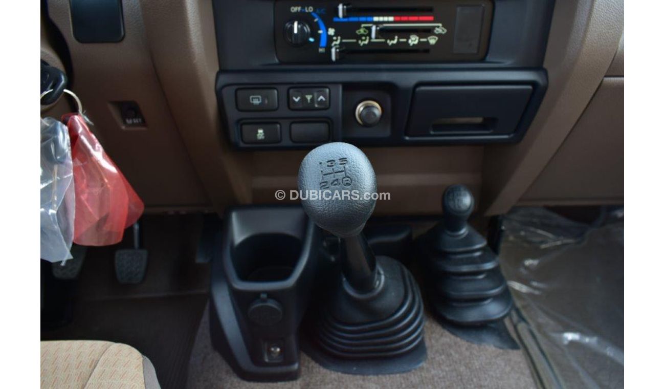 Toyota Land Cruiser 70 76  LX V8 4.5L Turbo Diesel 4WD 6 Seat Manual Transmission