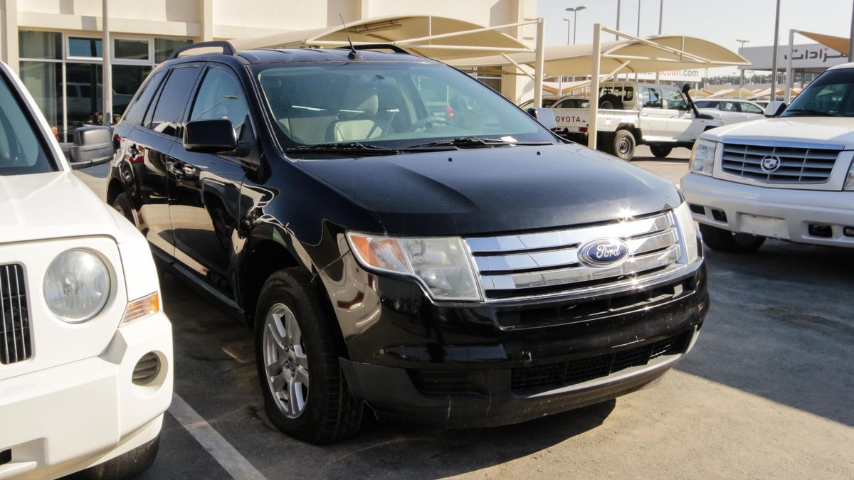 Ford Edge for sale: AED 36,000. Black, 2010