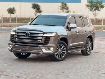 تويوتا لاند كروزر GXR