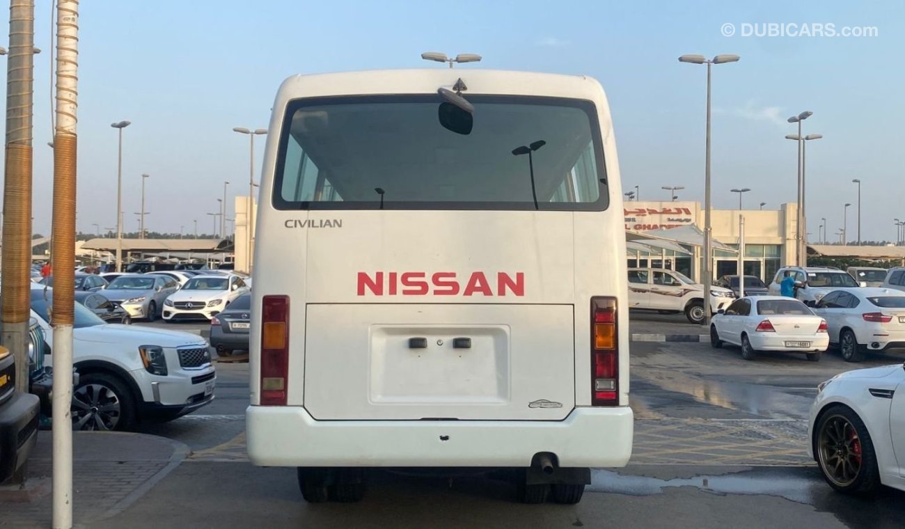 Nissan Civilian