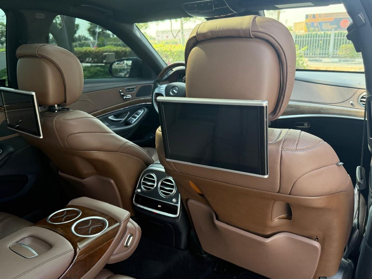 Mercedes Benz S400 AMG 2015 Mercedes-Benz S-Class S 400 AMG GCC Specs In Low Mileage
