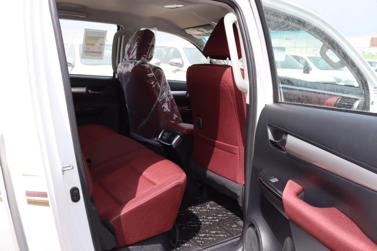 Toyota Hilux 2.7 Petrol full option model 2025