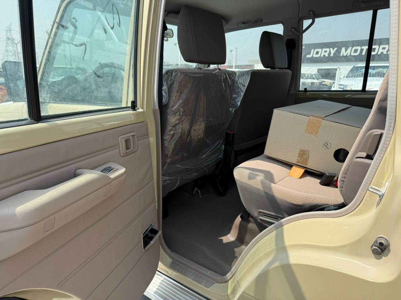 تويوتا لاند كروزر بيك آب PICKUP , LC79 D/C 4.2L Diesel V6 , M/T , Diff-Lock 2023 Model