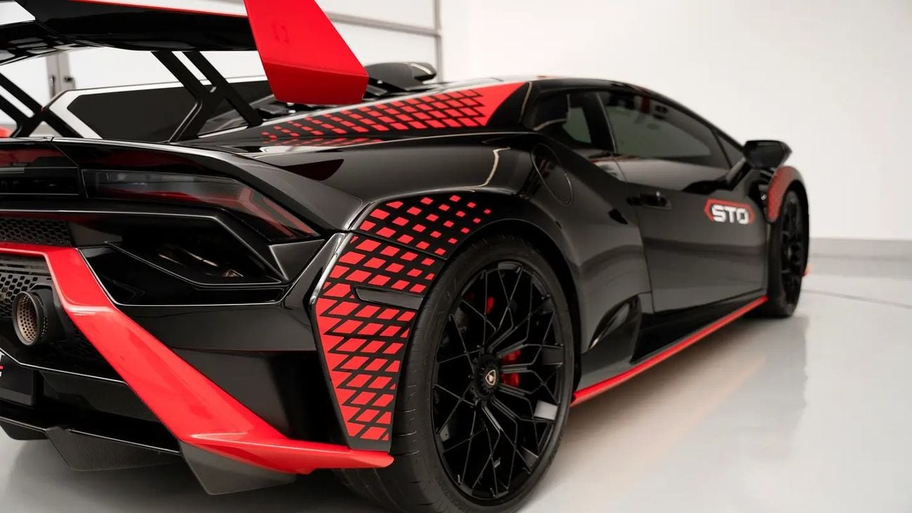 Lamborghini Huracan STO