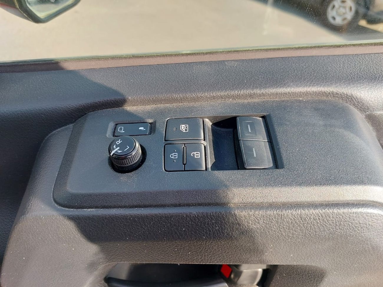 Toyota Hiace TOYOTA HIACE VAN AMBULANCE RHD 2020 MODEL 2.8 L DIESEL AUTOMATIC(PM04938)