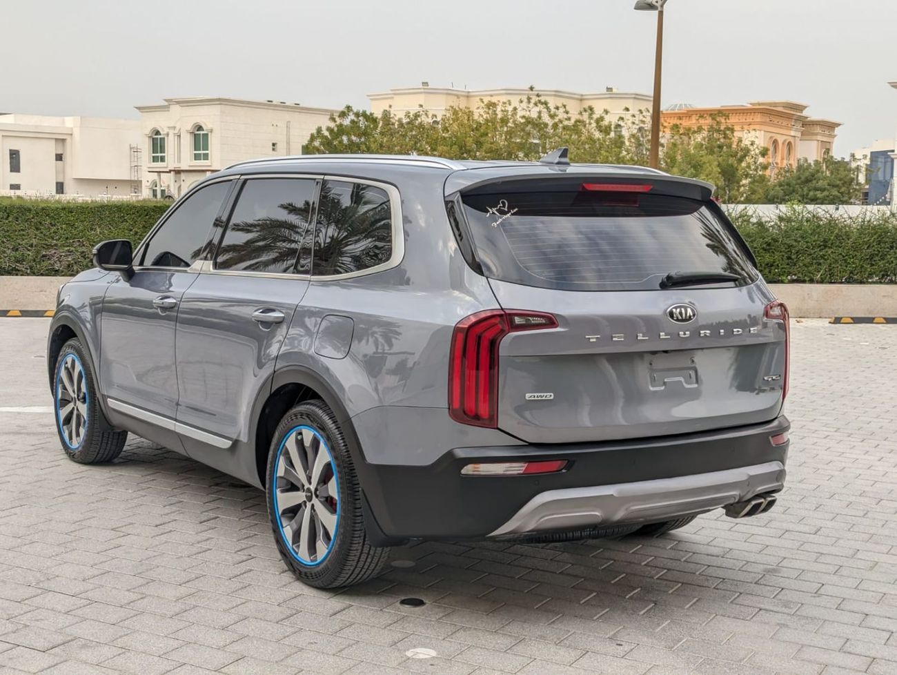 كيا تيلورايد Kia Telluride 2021 LHD grey colour