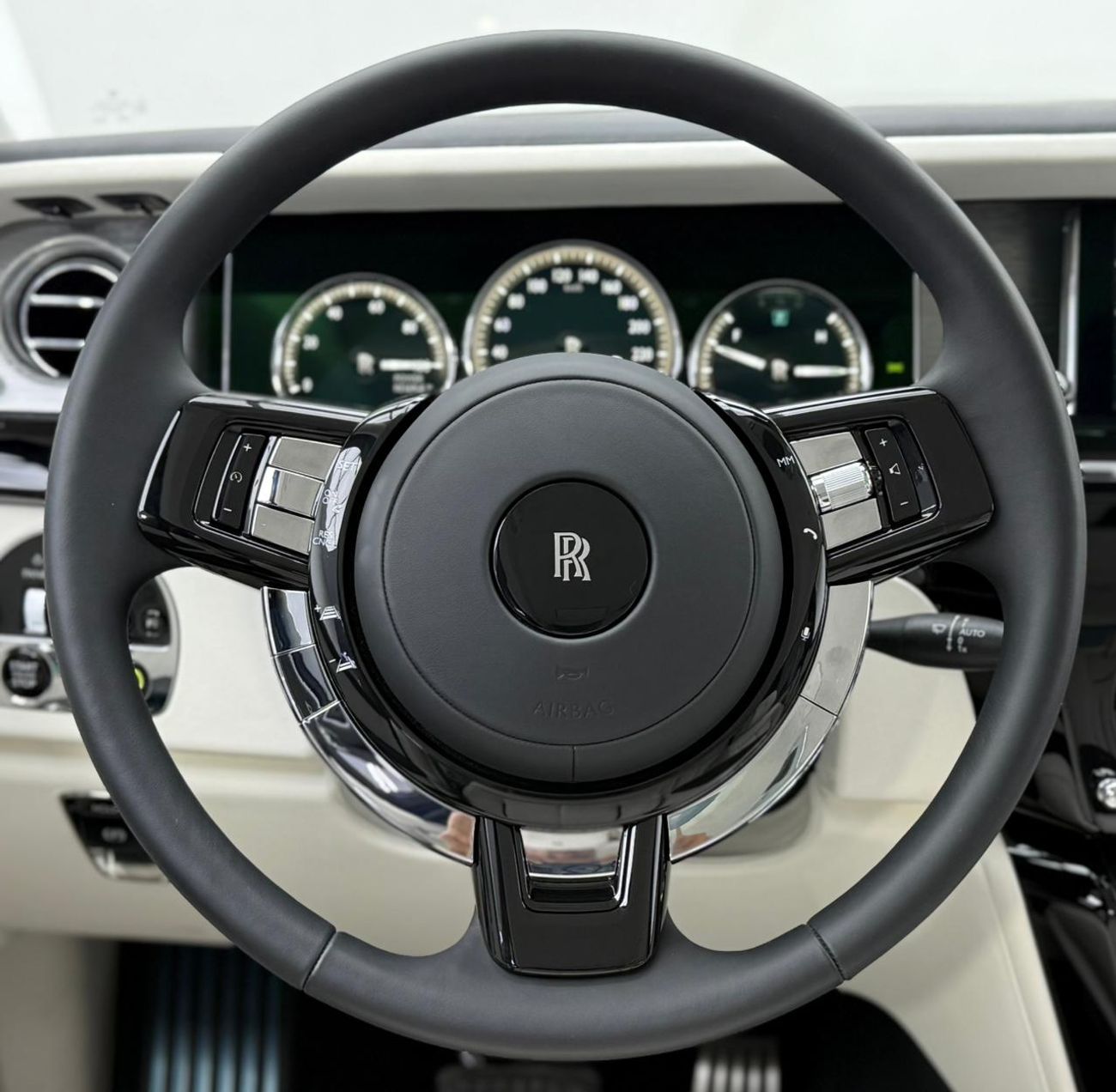 رولز رويس فانتوم 2024 Rolls Royce Phantom Series 2, Brand New, April/2028 Rolls Royce Warranty + Service Contract, GC