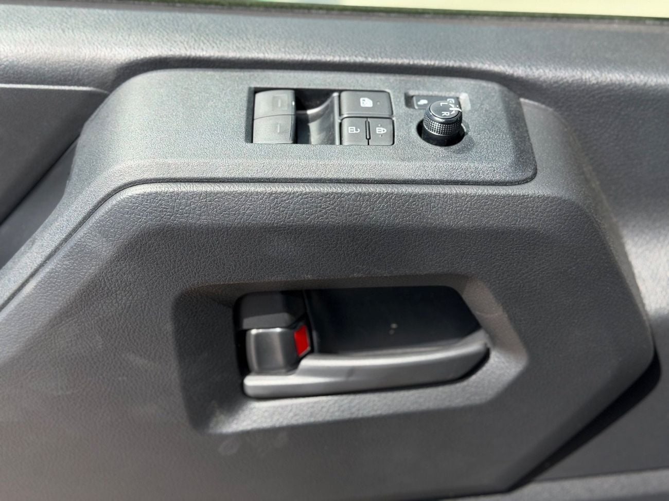 Toyota Hiace Toyota Haice 3.5L Cargo manual 2026