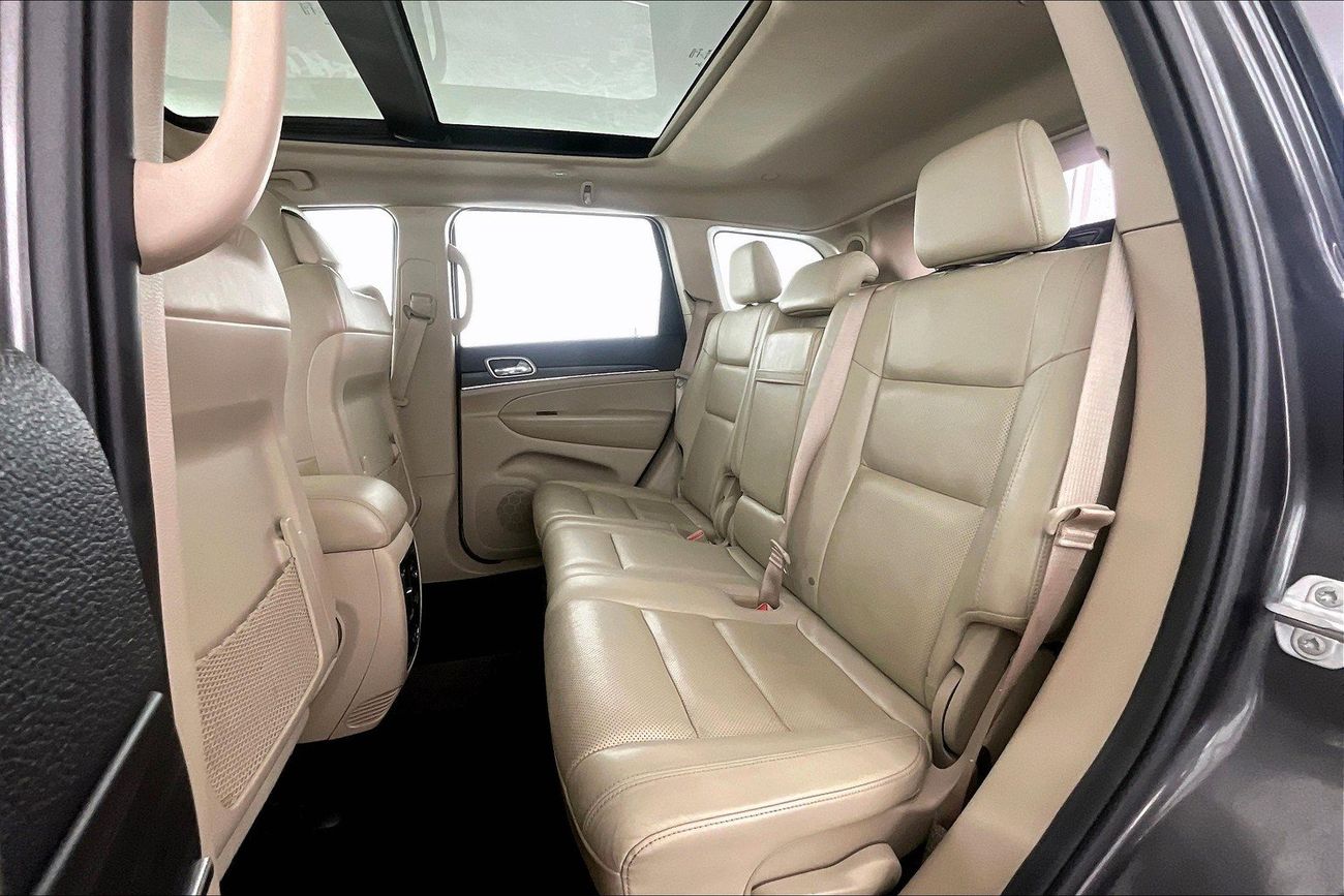 جيب جراند شيروكي Limited | شامل الضمان | 0 ﺪﻔﻋﺓ ﺃﻮﻟﻯ