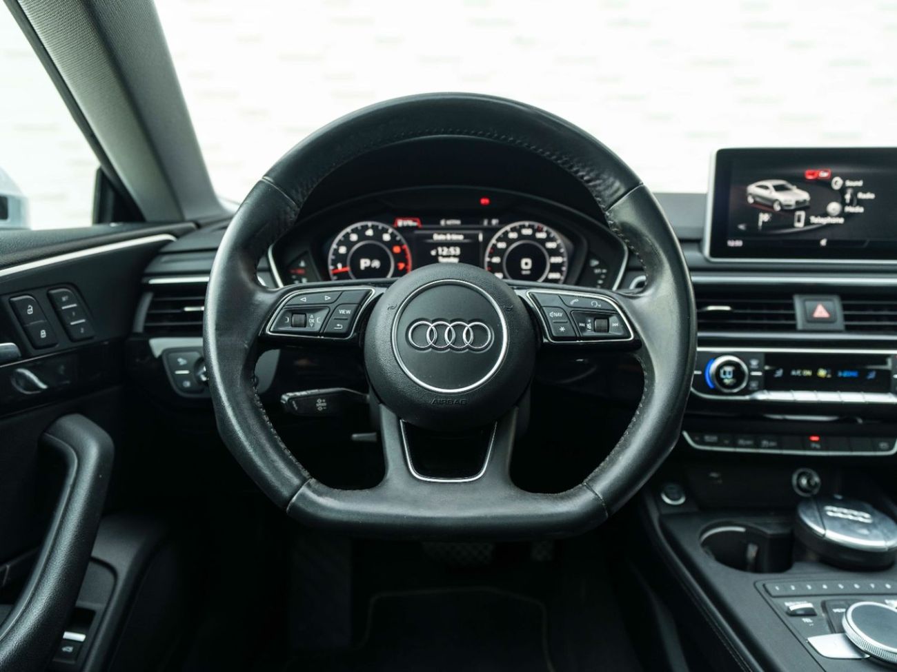 أودي A5 40 TFSI S Line 2.0L (190 HP)