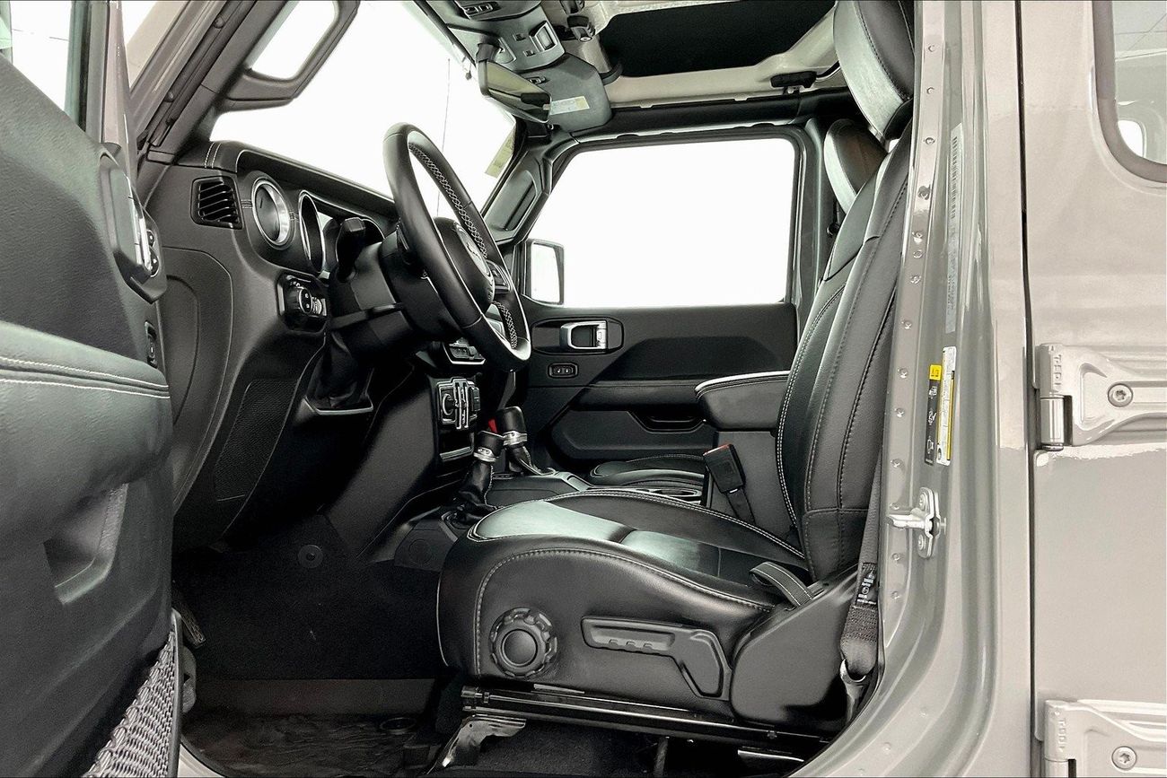 Jeep Wrangler Sahara Plus Unlimited