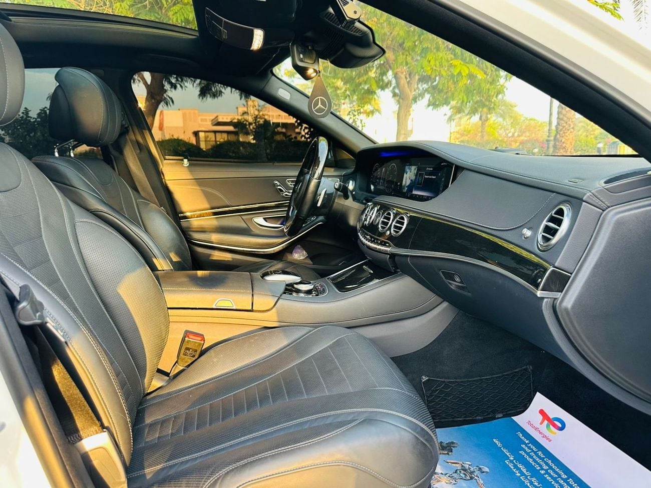 مرسيدس بنز S 560 Std 4.0L (463 HP)