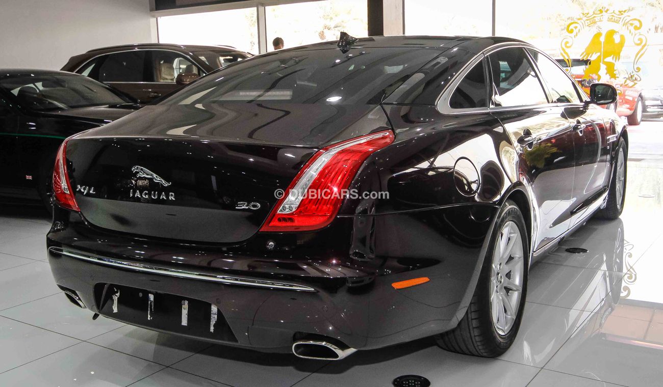 Jaguar XJ L with 3.0 Badge
