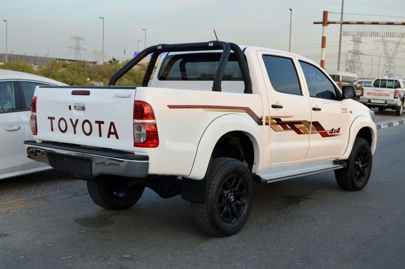 Toyota Hilux Double cabin 3.0L, perfect inside and outside