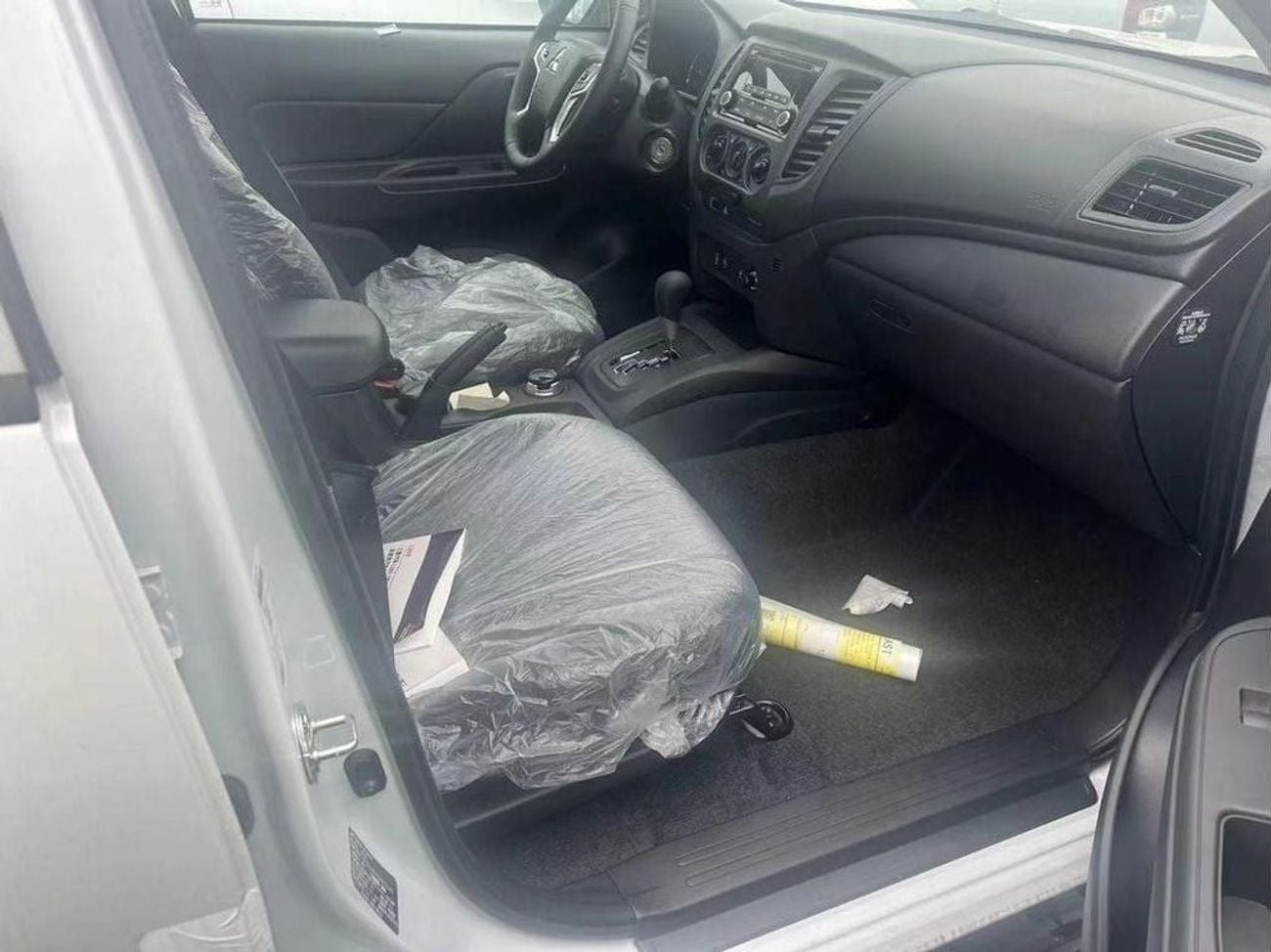 Mitsubishi L200 GL MITSUBISHI L200 BASIC DIESEL AUTO- S72 2.2L 2022