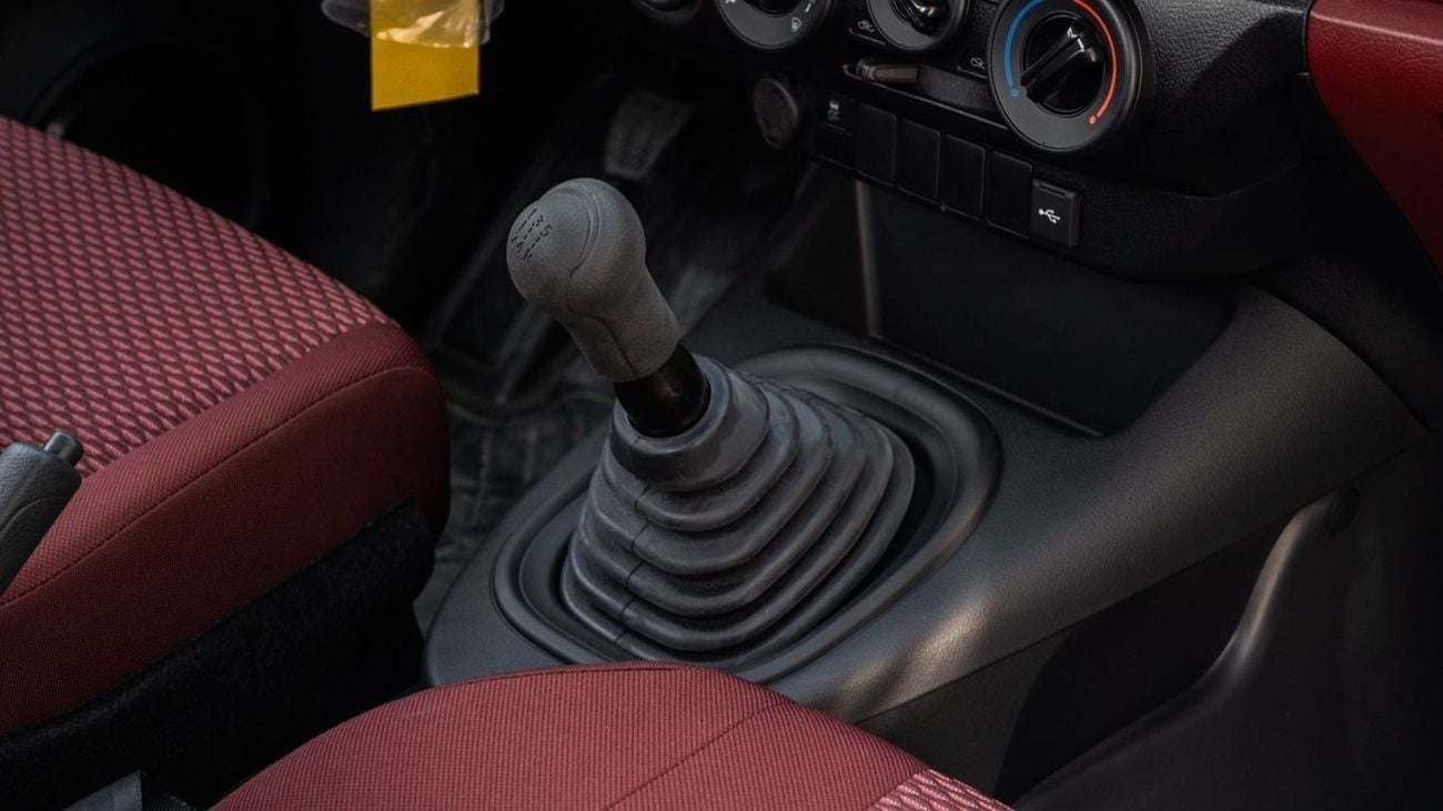 تويوتا هيلوكس GL TOYOTA HILUX SCAB 4X4 4CYL 2.7 -2026YM