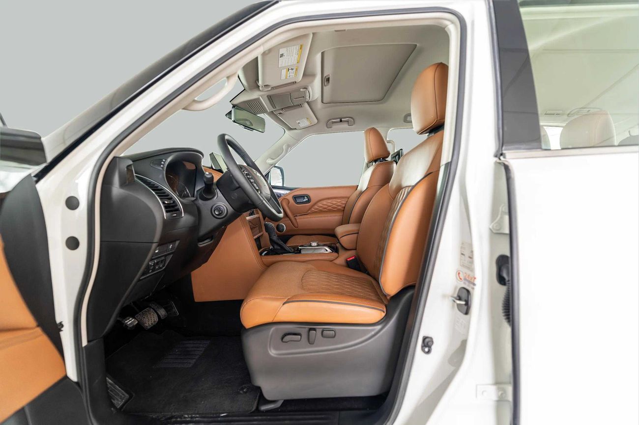 Infiniti QX80 Luxe 7st 5.6L LUXE 5.6