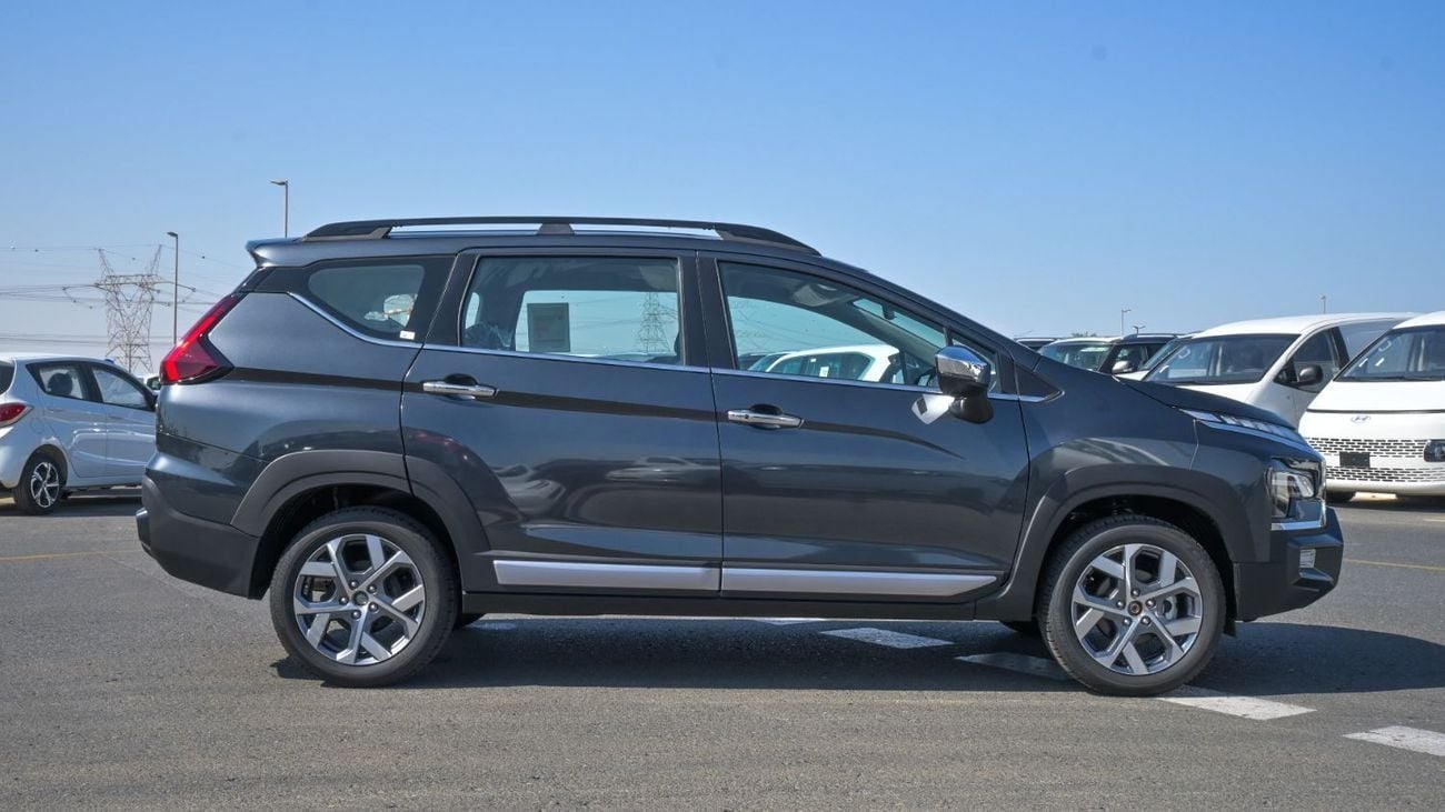 ميتسوبيشي إكسباندر كروس Brand New Mitsubishi Xpander Cross 2025 1.5L AT FWD|Grey/Black|XPANDER-CR-25| FOR EXPORT ONLY