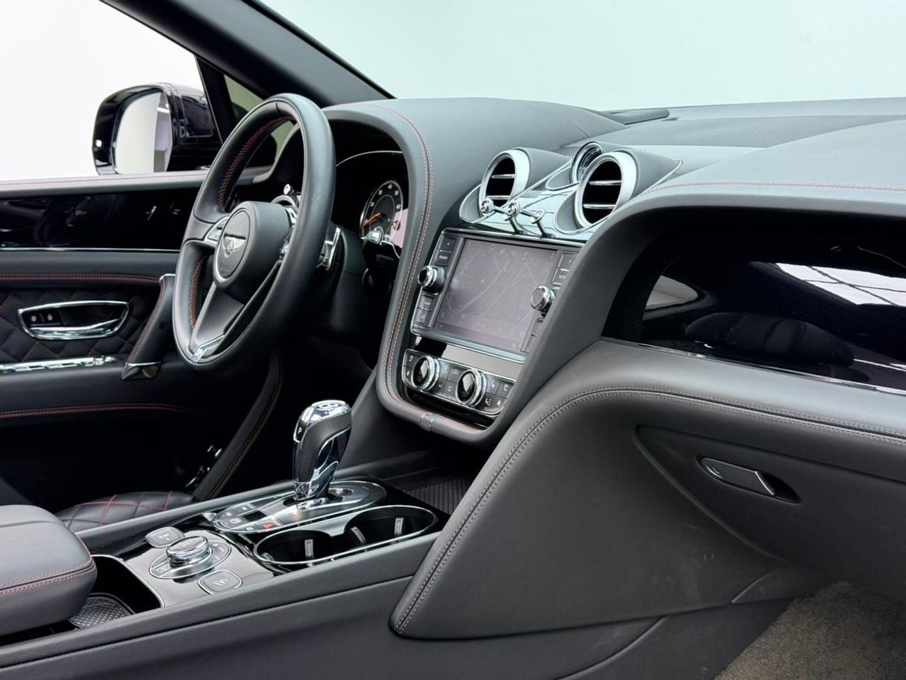 بنتلي بينتايجا MULLINER 2020 Bentley Bentayga Mulliner, Warranty, Full Bentley Service History, Japanese Specs.