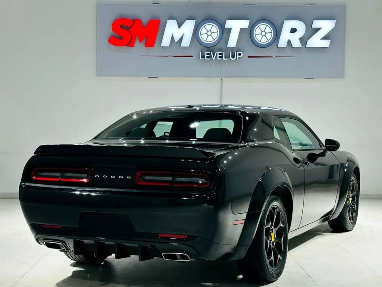 دودج تشالينجر SXT 100Th Anniversary Edition 3.6L V6 WIDEBODY KIT 51000 KM WITH ONE YEAR WARRANTY