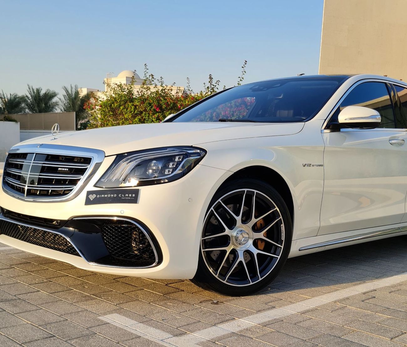 مرسيدس بنز S 560 Exclusive Edition 4.0L