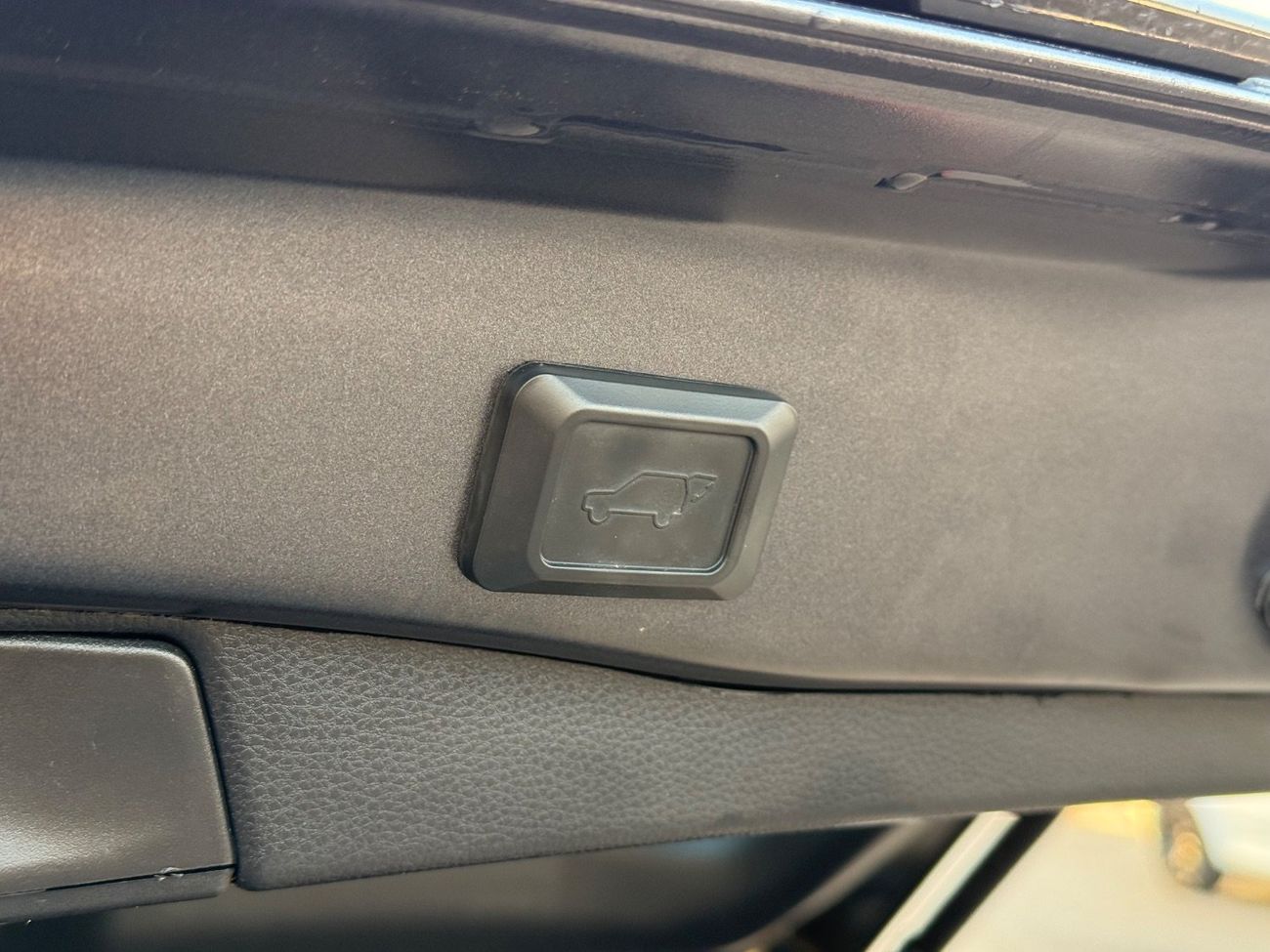 Toyota RAV4 2020 TOYOTA RAV4 XSE HYBRID FULL OPTIONS IMPORTED FROM USA