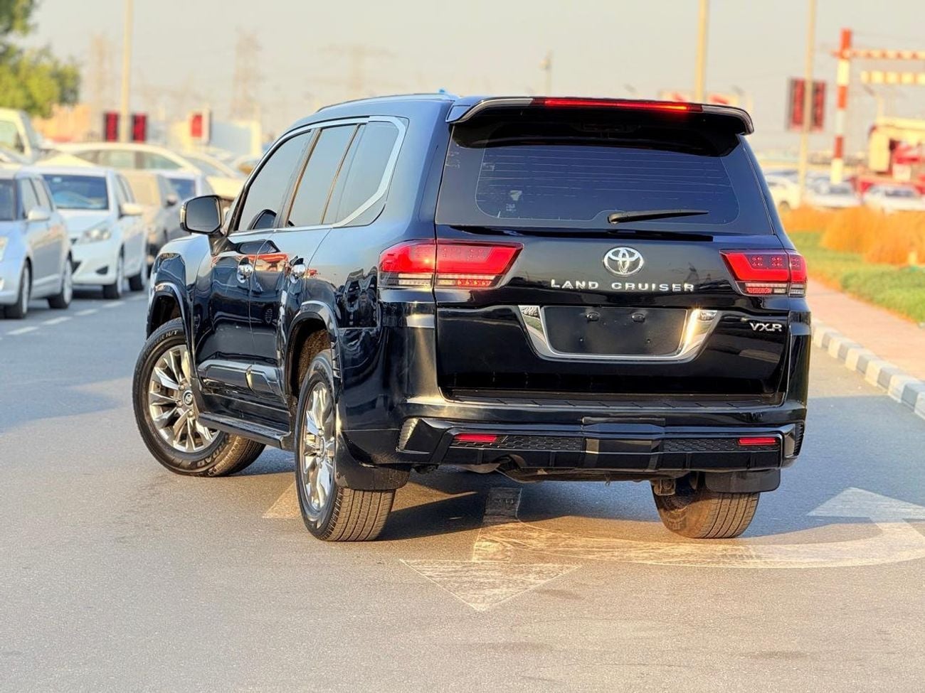 Toyota Land Cruiser GXR+ 4.0L Toyota landcuriser Years 2016 V6 GXR 4.0L upgrade interior & exterior 2025 full option