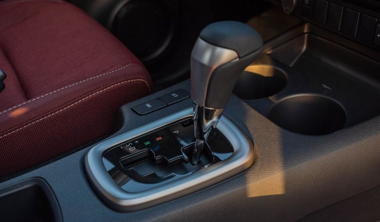 تويوتا هيلوكس 2025 Toyota Hilux GLXS 2.7L AT Petrol