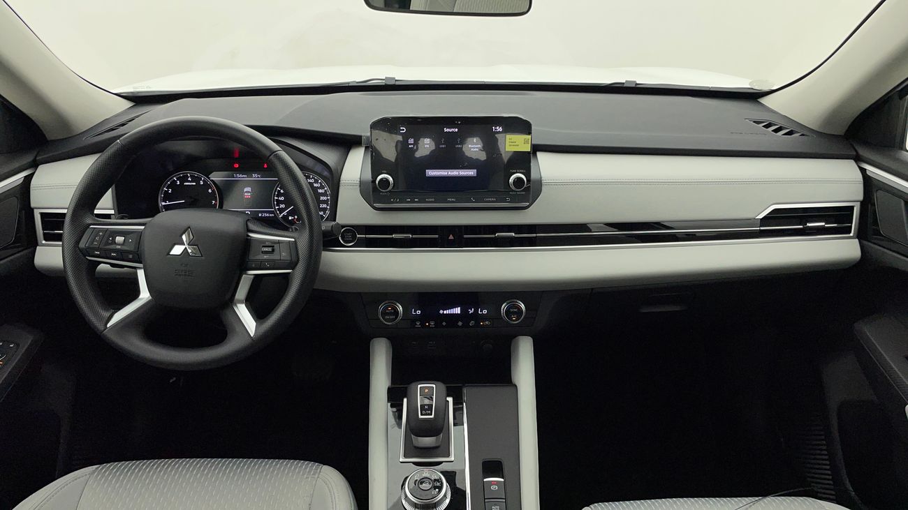 Mitsubishi Outlander MIDLINE 2.5 | Zero Down Payment | Home Test Drive