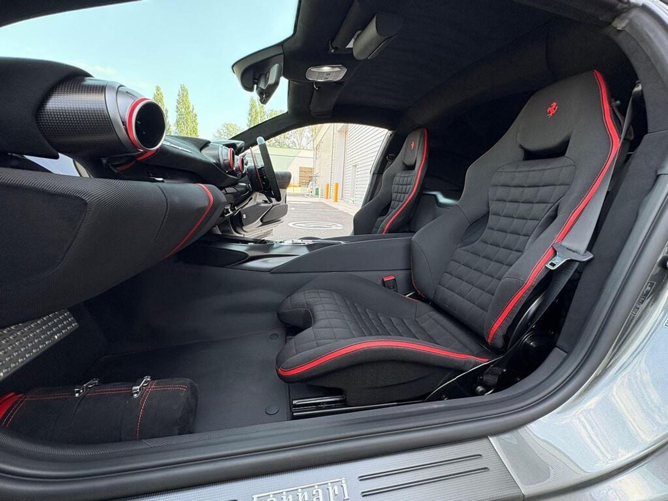 فيراري 812 GTS COMPETIZIONE COMPETIZIONE
