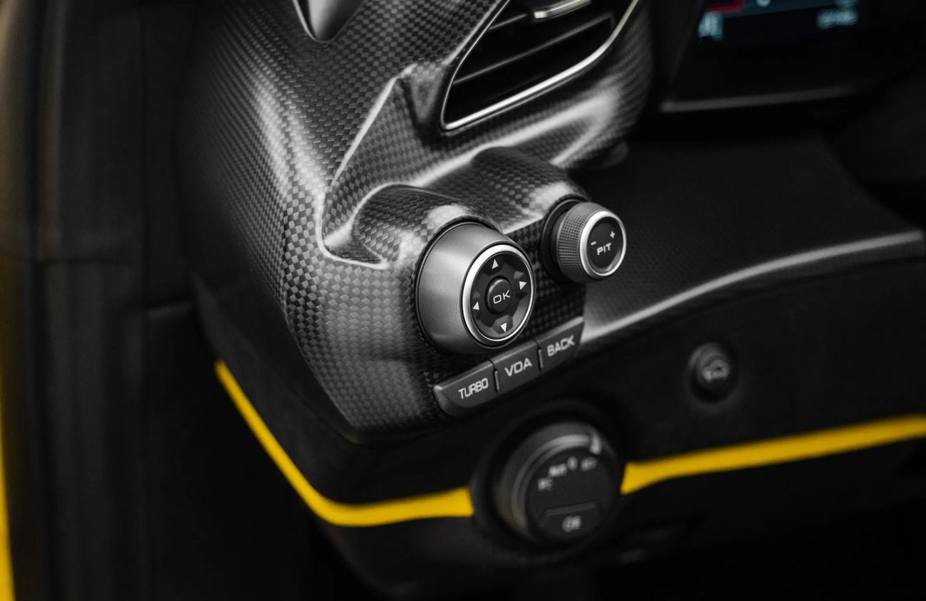 Ferrari 488 3.9L V8 Twin-Turbocharged Engine
