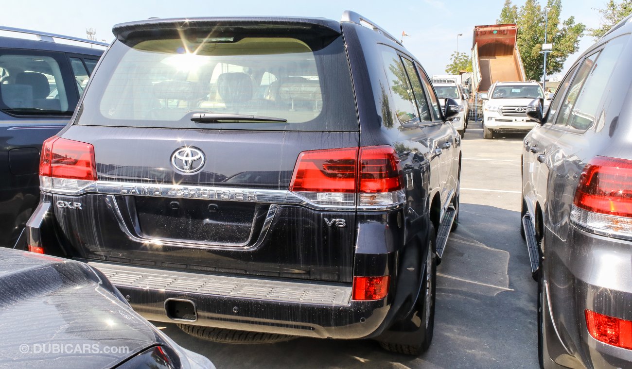 Toyota Land Cruiser GXR V8