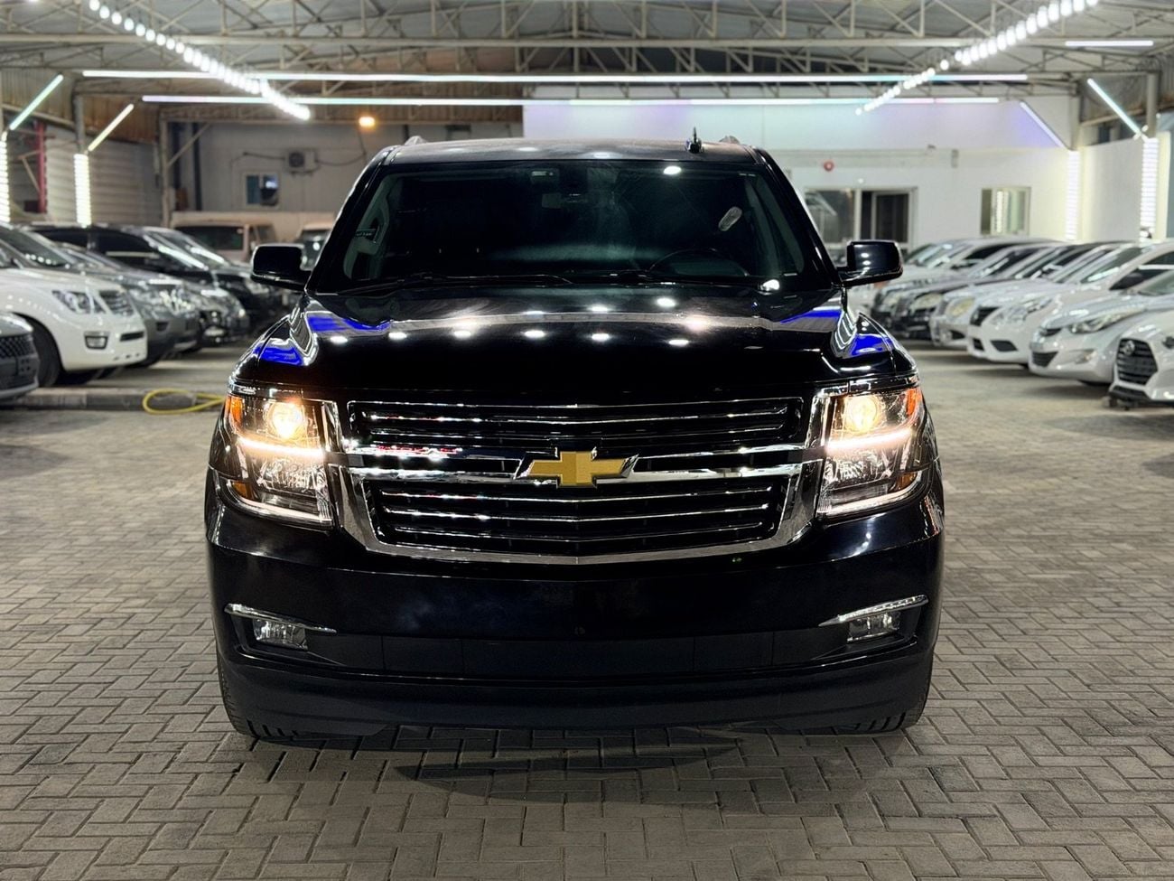 Chevrolet Suburban LT 5.3L 4WD