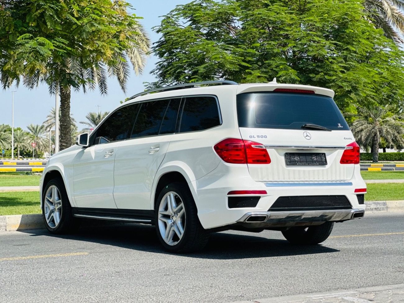 Mercedes-Benz GL 500 Std MERCEDES GL500 AMG MODEL 2013 FULL OPTION