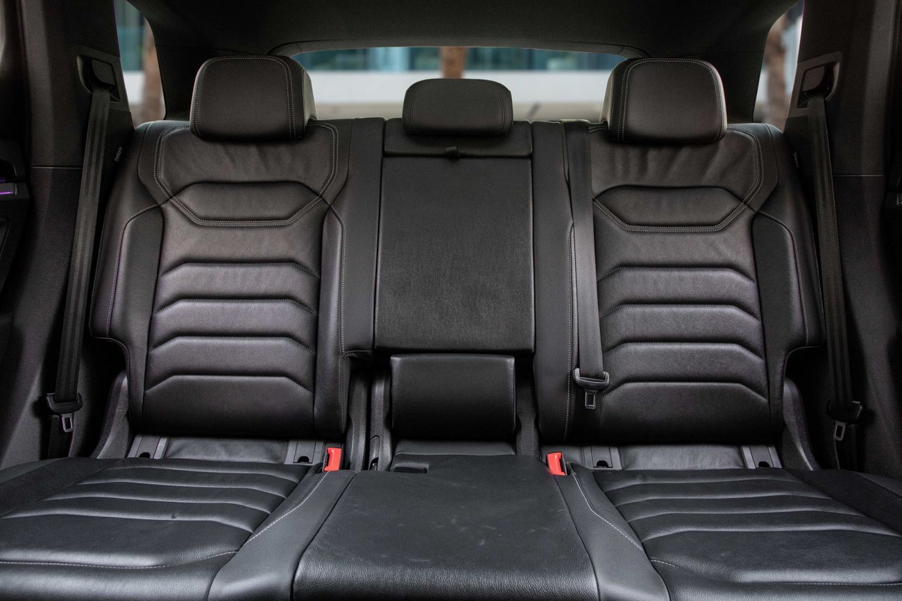 Volkswagen Touareg Touareg R-Line | 2,938 P.M | 0% Downpayment | Massage Seats | VW Warranty