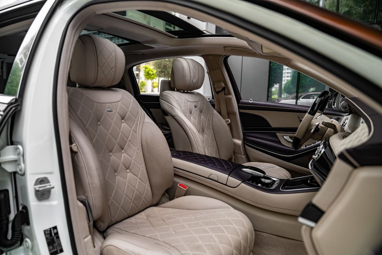 Mercedes Maybach S580 Maybach AMG clean title No Accident with Service History completely serviced and ready to go