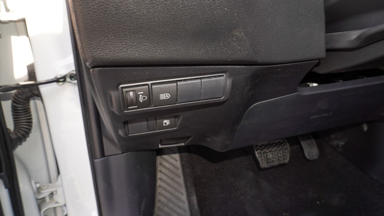 تويوتا كورولا كروس HEV