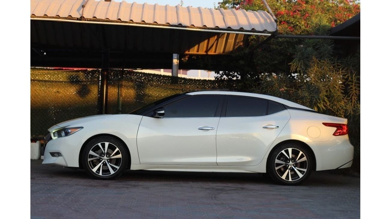 Nissan Maxima SV