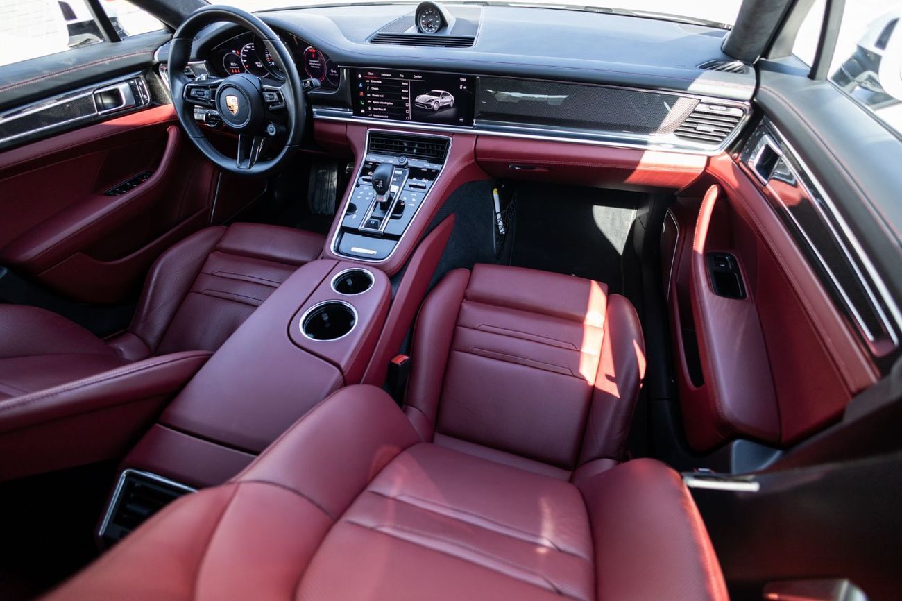 Porsche Panamera GTS 4.0L (454 HP) RWD