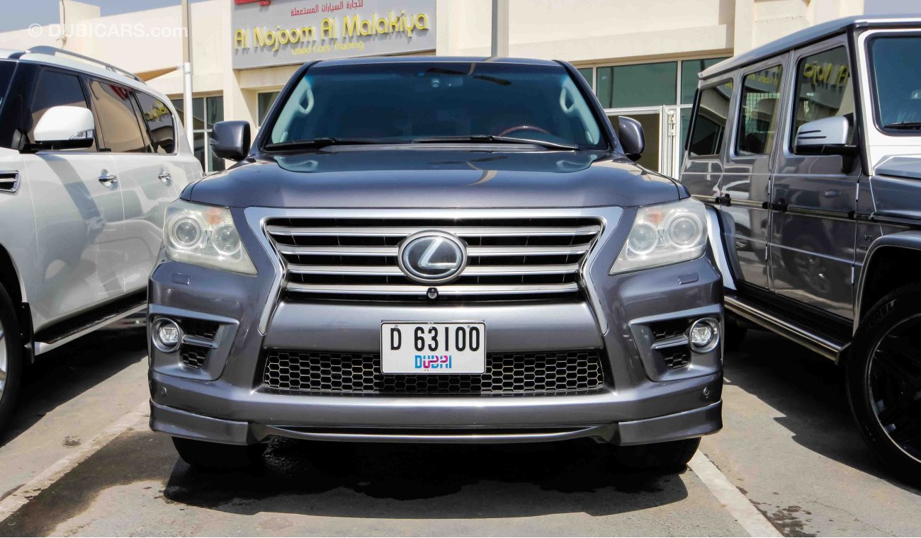 Lexus LX570