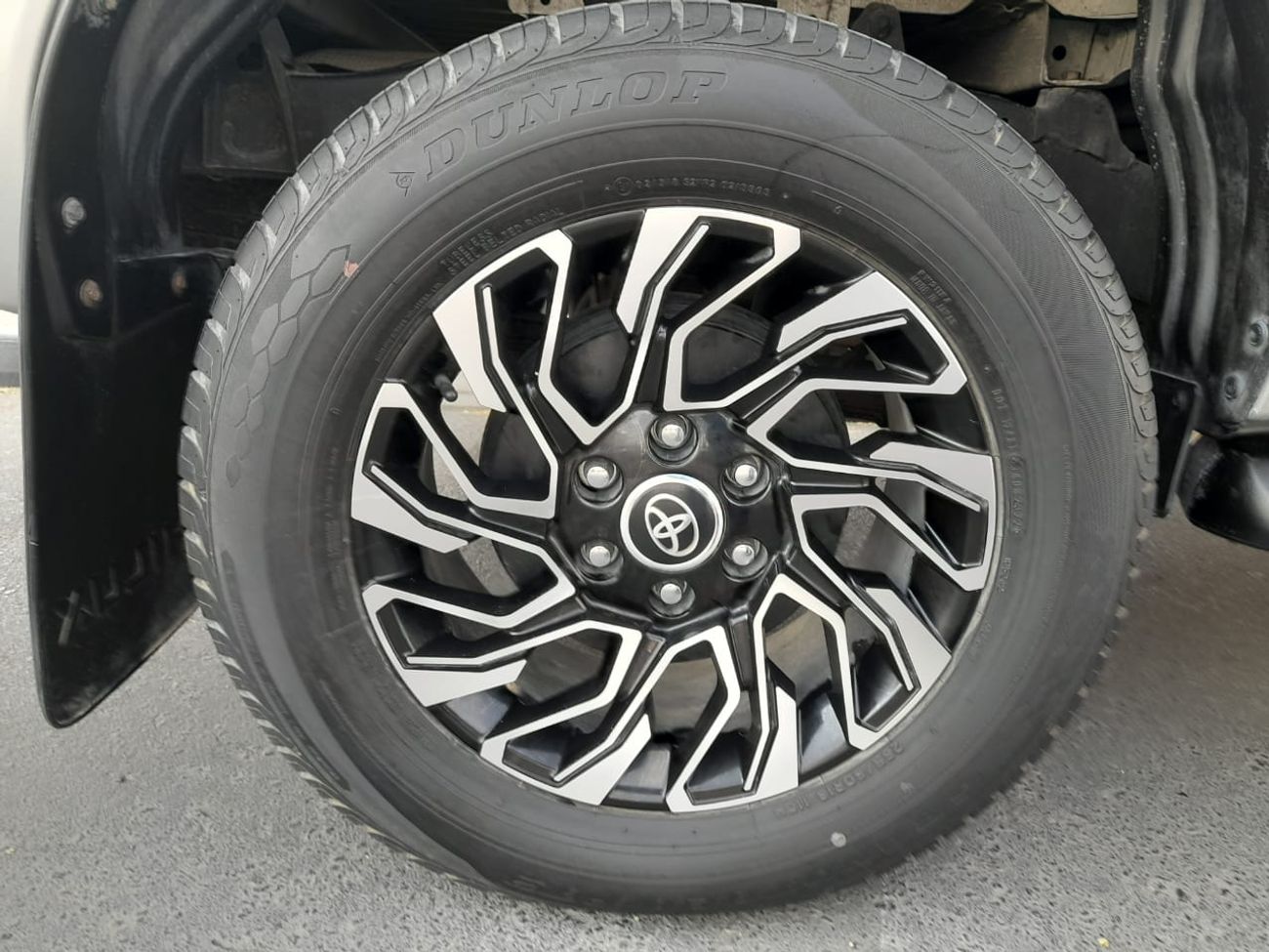 تويوتا هيلوكس DIESEL RHD