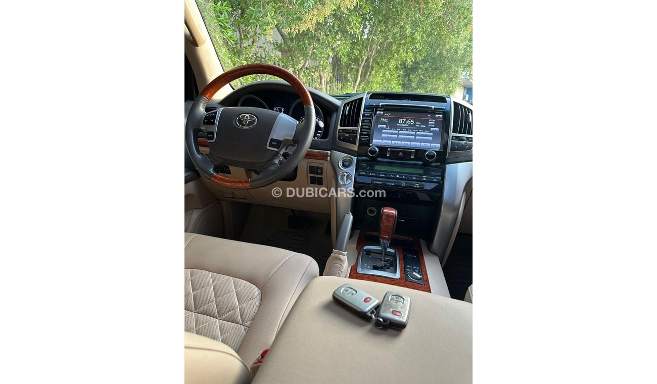 Toyota Land Cruiser VXR