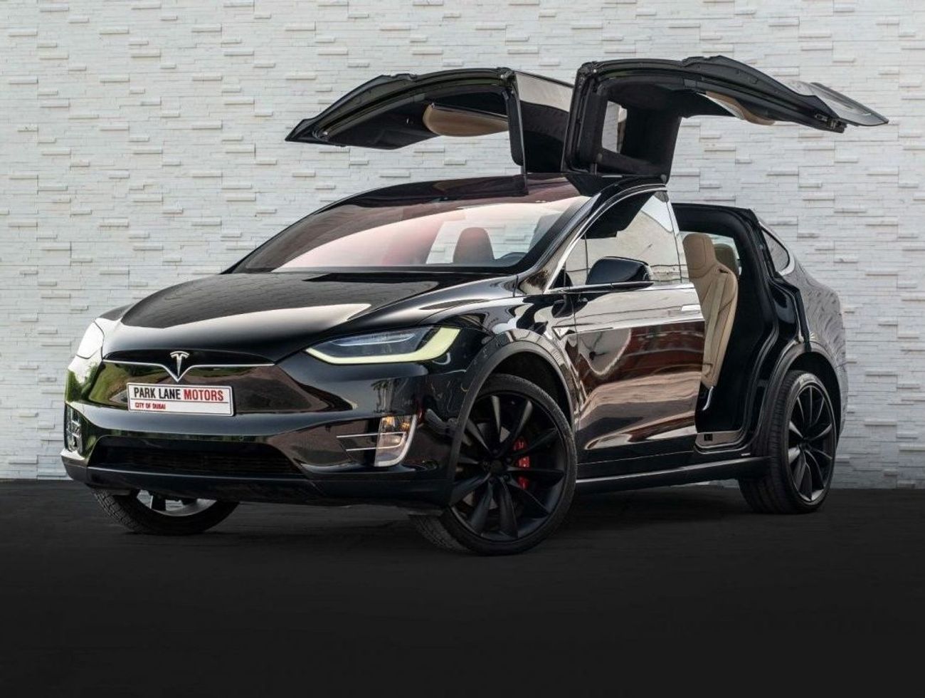 تسلا موديل اكس TESLA MODEL X P 90D LUDICROUS MODE • 7-SEATER • FULLY LOADED • FULL SERVICE TESLA UAE